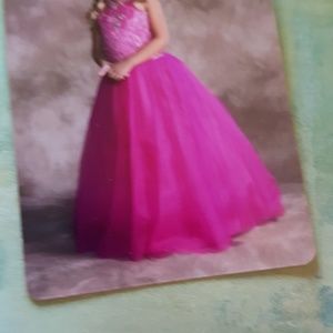 Girls 4/5 slim 6 pageant gown in excellent conditi